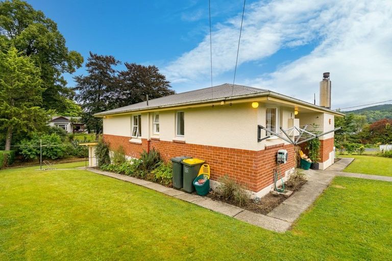 Photo of property in 50 Whitehaven Street, Lawrence, 9532