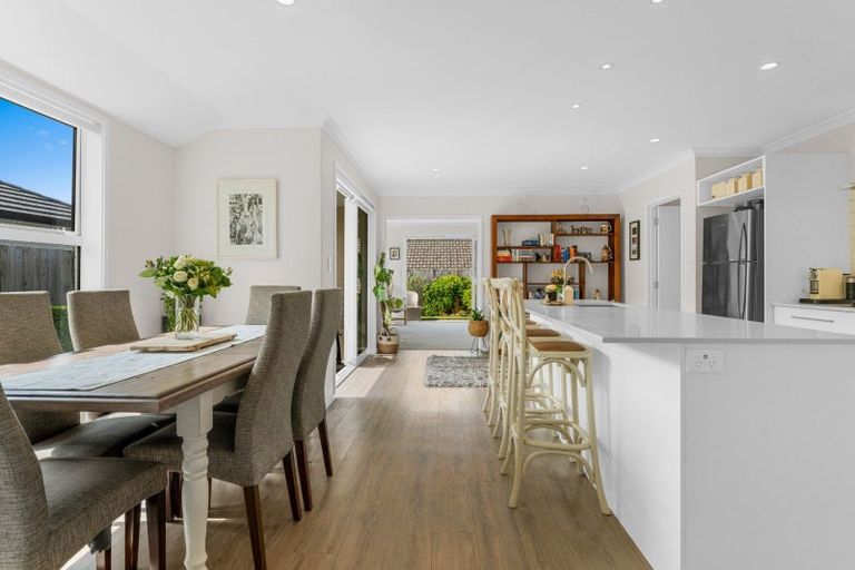 Photo of property in 20 Fearnley Grove, Pyes Pa, Tauranga, 3112