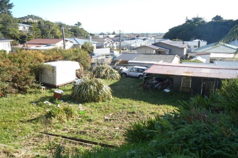 Photo of property in 9-13 Rochfort Street, Greymouth, 7805