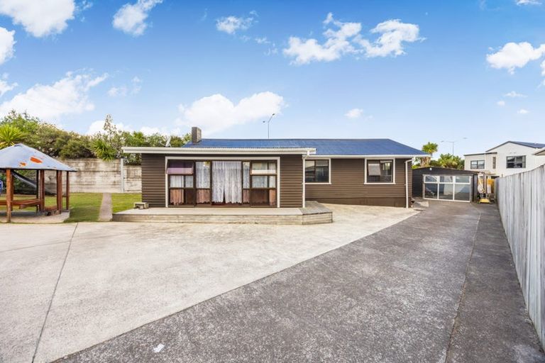 Photo of property in 63 Myers Road, Manurewa East, Auckland, 2102
