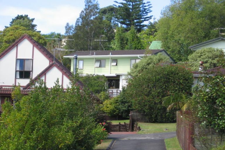 Photo of property in 1/19 Weetman Drive, Browns Bay, Auckland, 0630