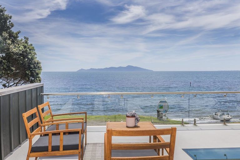 Photo of property in 10 Ocean Parade, Pukerua Bay, 5026