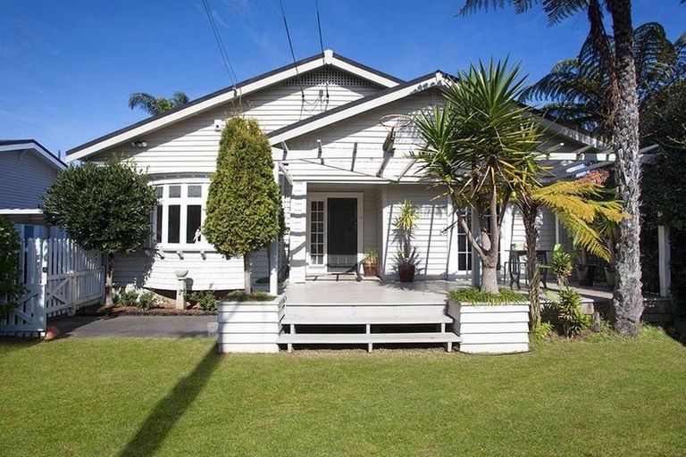 Photo of property in 22 Selwyn Road, Epsom, Auckland, 1023