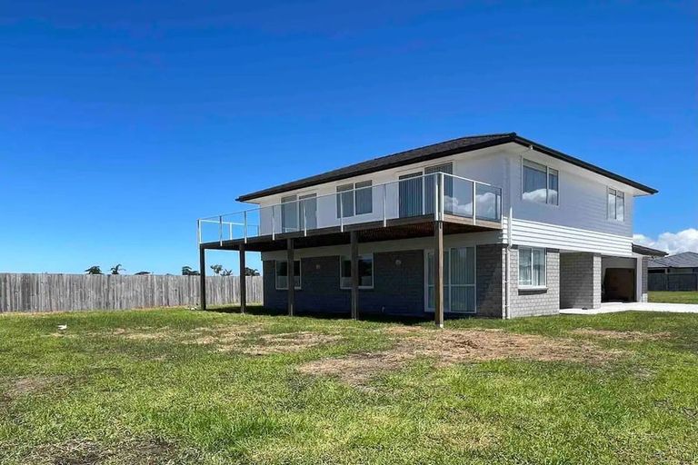 Photo of property in 5 Kahukaka Road, One Tree Point, 0118