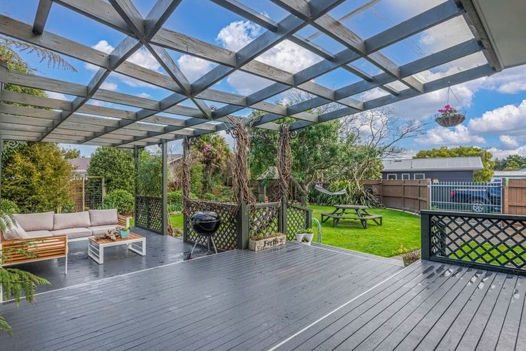 Photo of property in 31 Rosedale Crescent, Cloverlea, Palmerston North, 4412