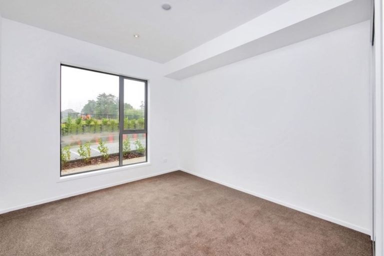 Photo of property in 4/27 Dida Park Drive, Kumeu, 0810