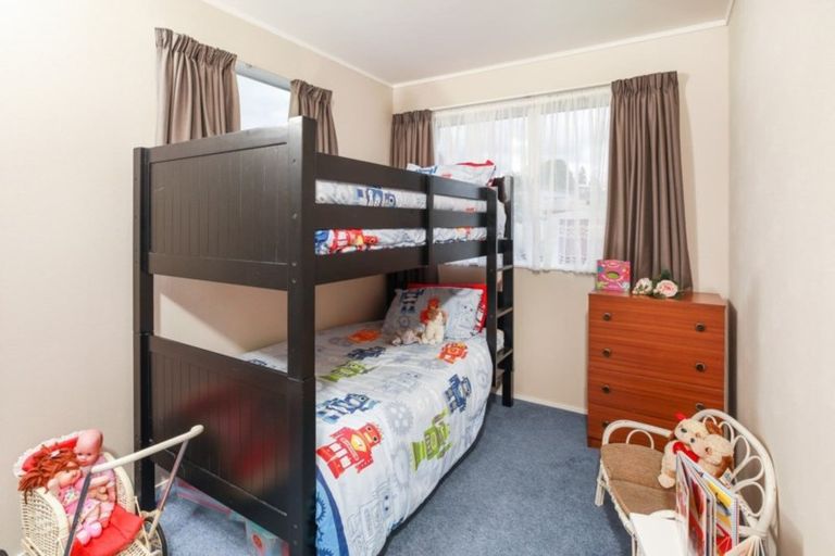 Photo of property in 18 Lindsay Crescent, Nawton, Hamilton, 3200