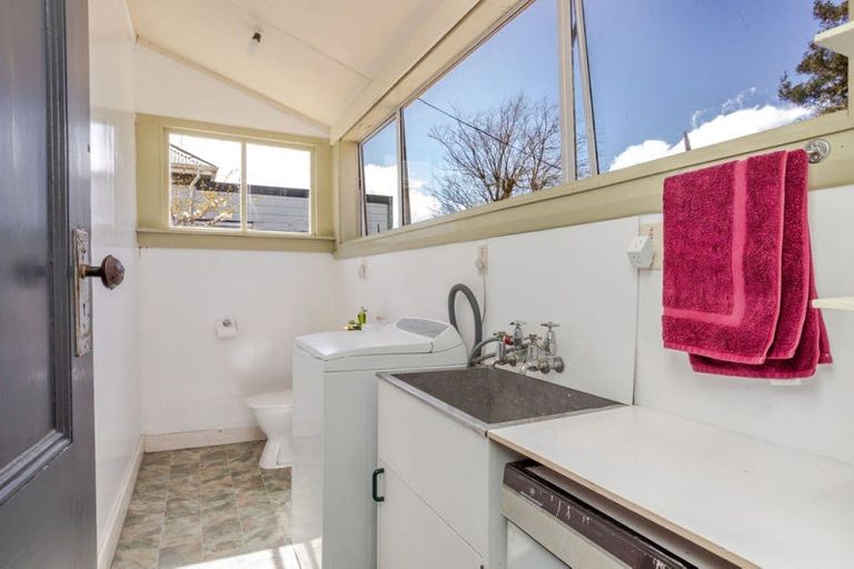 Photo of property in 18 Albert Street, Dannevirke, 4930