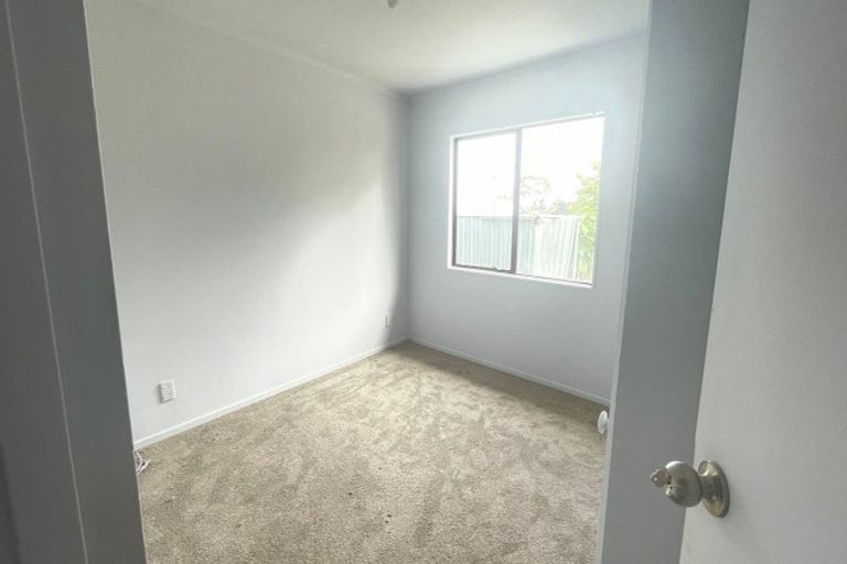 Photo of property in 1/9 Waiari Road, Conifer Grove, Takanini, 2112