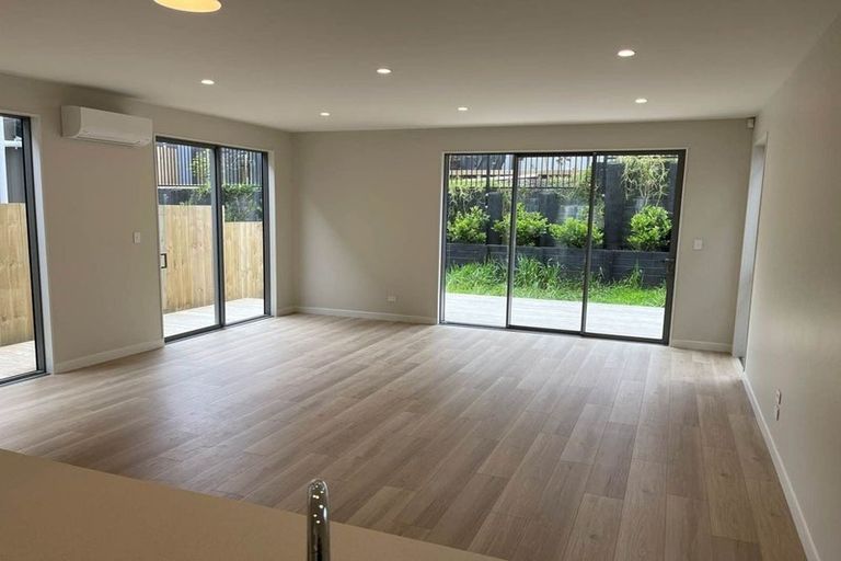 Photo of property in 11 Kapehu Road, Silverdale, 0932