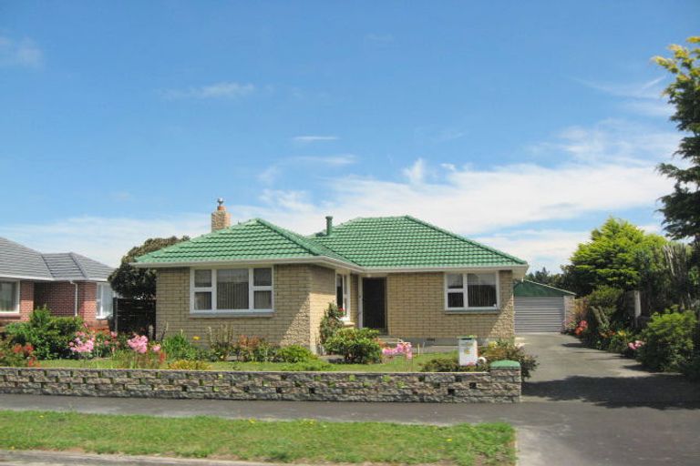 Photo of property in 16 Rollesby Street, Hoon Hay, Christchurch, 8025
