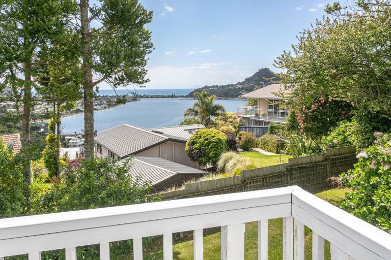 Photo of property in 2 Tairua Heights, Tairua, 3508