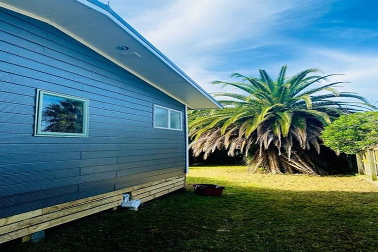 Photo of property in 281 One Tree Point Road, One Tree Point, 0118