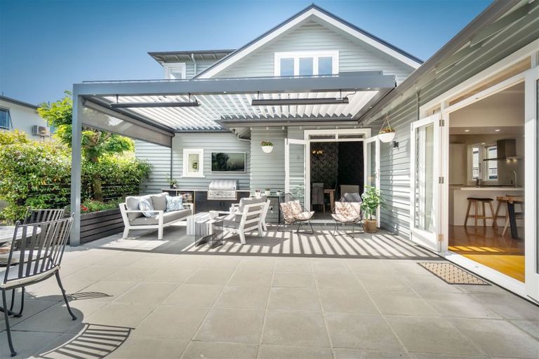 Photo of property in 29 Clissold Street, Merivale, Christchurch, 8014