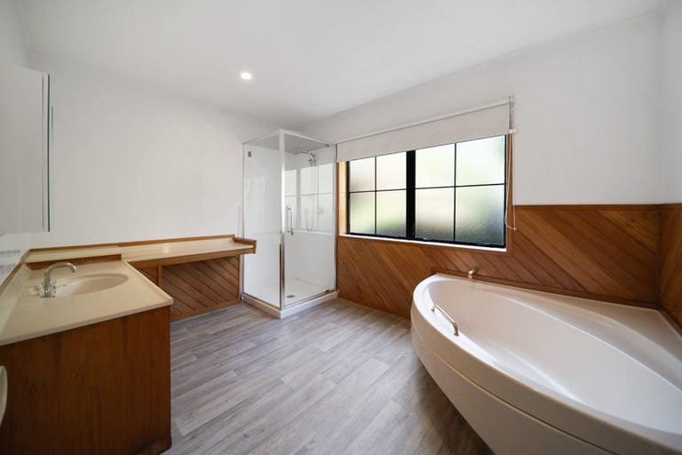 Photo of property in 21 Patea Place, Papakura, 2582