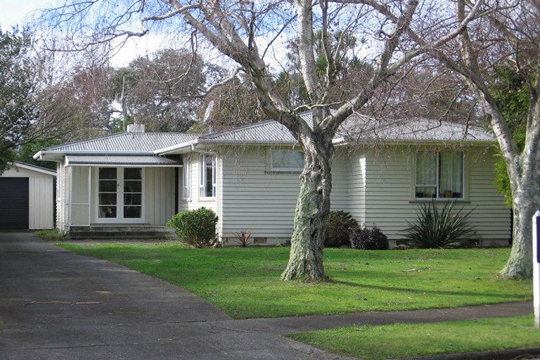 Photo of property in 21 Parkland Crescent, Terrace End, Palmerston North, 4410