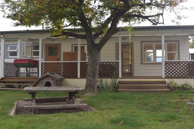 Photo of property in 35 Jollie Road, Twizel, 7901