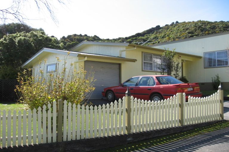Photo of property in 45 Castlerea Street, Wainuiomata, Lower Hutt, 5014