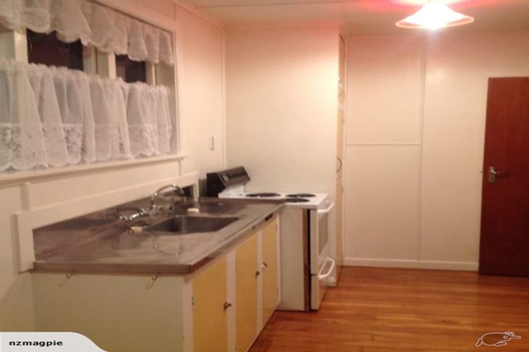 Photo of property in 9 Colonel Place, Featherston, 5710