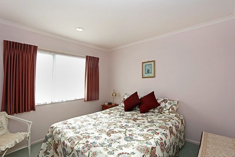 Photo of property in 20 Pohutukawa Drive, Opunake, 4616