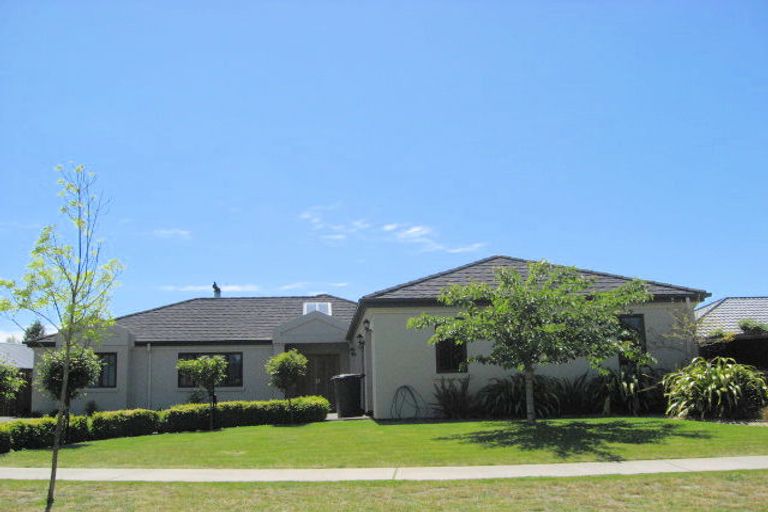 Photo of property in 2 The Stables, Woodend, 7610