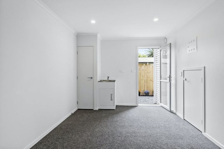 Photo of property in 2/74 Clyde Street, Hamilton East, Hamilton, 3216