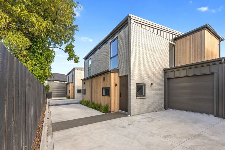 Photo of property in 2/19 Courtenay Street, St Albans, Christchurch, 8014