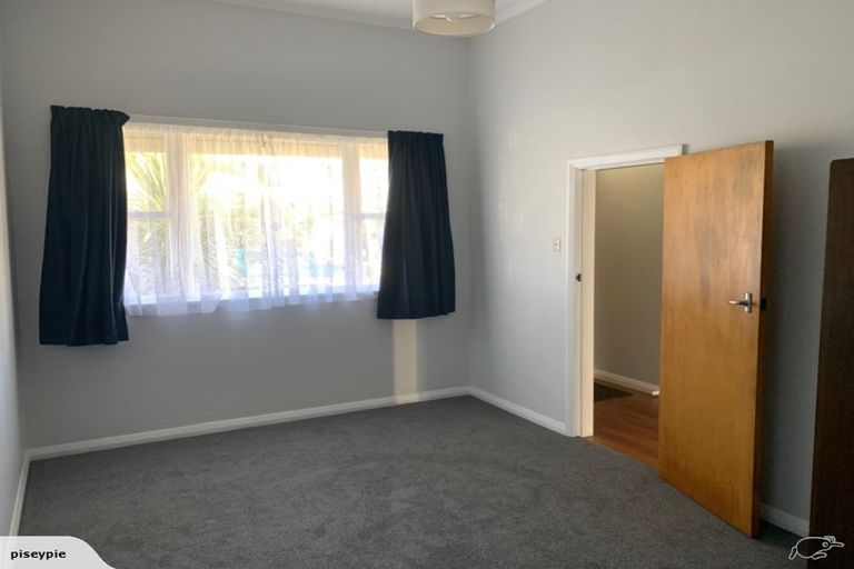 Photo of property in 1 Harper Street, Newtown, Wellington, 6021