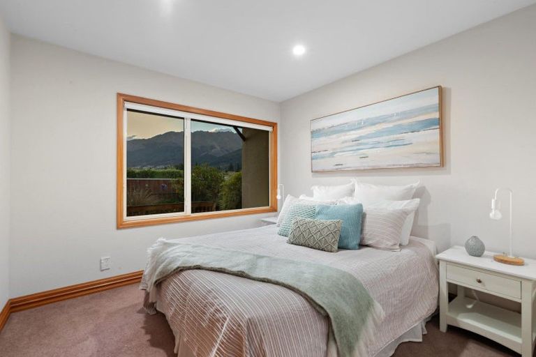 Photo of property in 732 Peninsula Road, Kelvin Heights, Queenstown, 9300