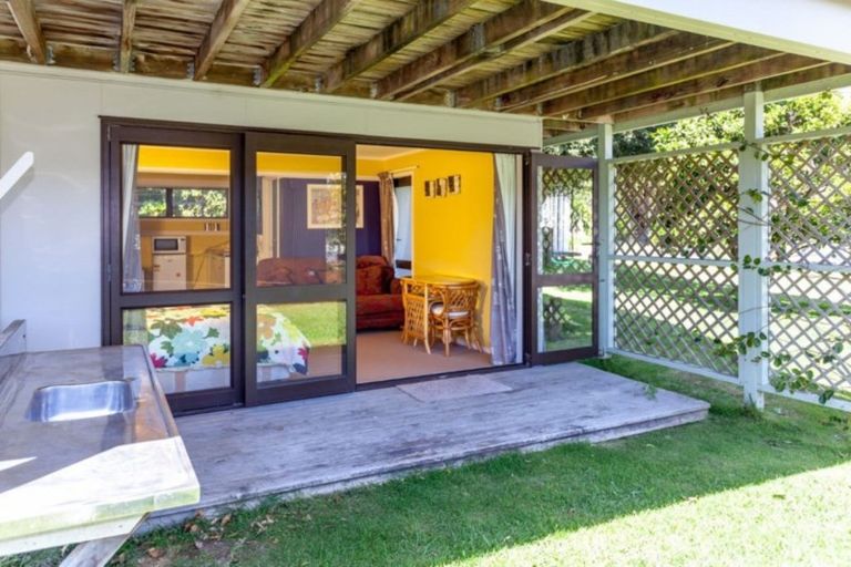 Photo of property in 240 Onemana Drive, Onemana, Whangamata, 3691