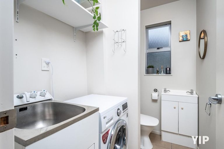 Photo of property in 8 Erlestoke Crescent, Churton Park, Wellington, 6037