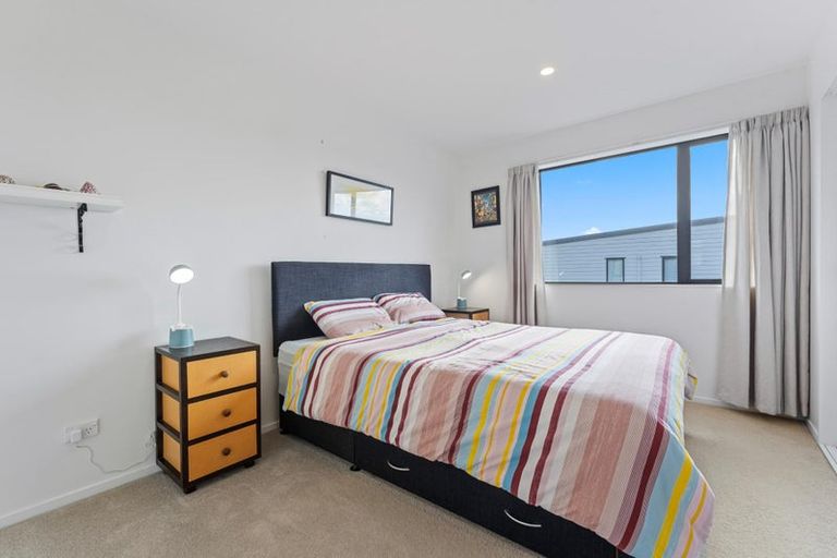 Photo of property in 9 Fuselage Road, Hobsonville, Auckland, 0616