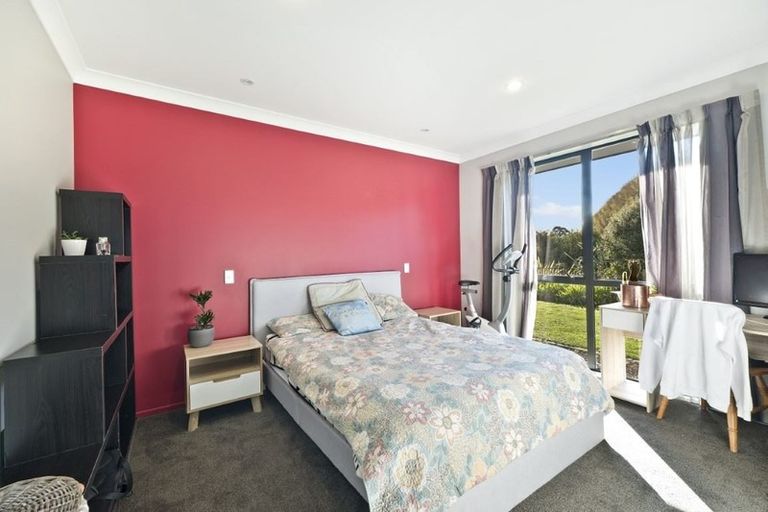 Photo of property in 29 Holbrook Way, Westmorland, Christchurch, 8025