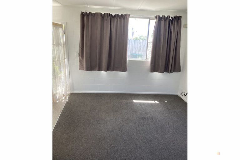 Photo of property in 100 Shearman Street, Waimate, 7924