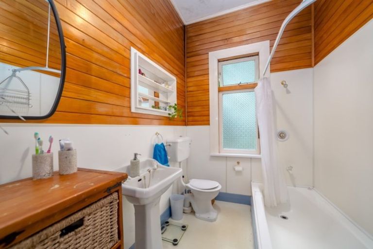 Photo of property in 107 Pembroke Street, Carterton, 5713