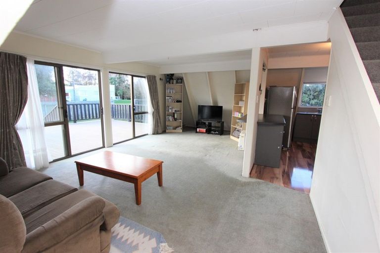 Photo of property in 68 Ngatai Street, Manaia, 4612