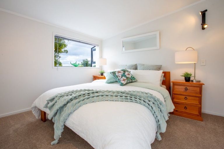 Photo of property in 5 Kotare Street, Waikanae, 5036