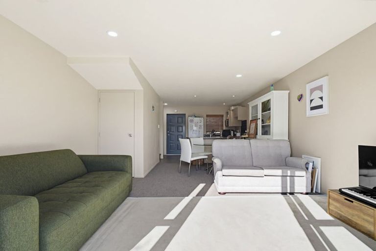 Photo of property in 42 Park Avenue, Papatoetoe, Auckland, 2025