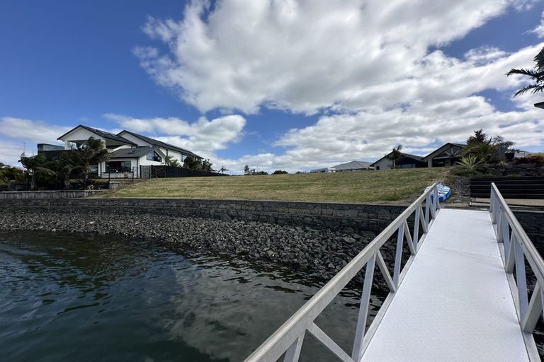 Photo of property in 129 One Tree Point Road, One Tree Point, 0118