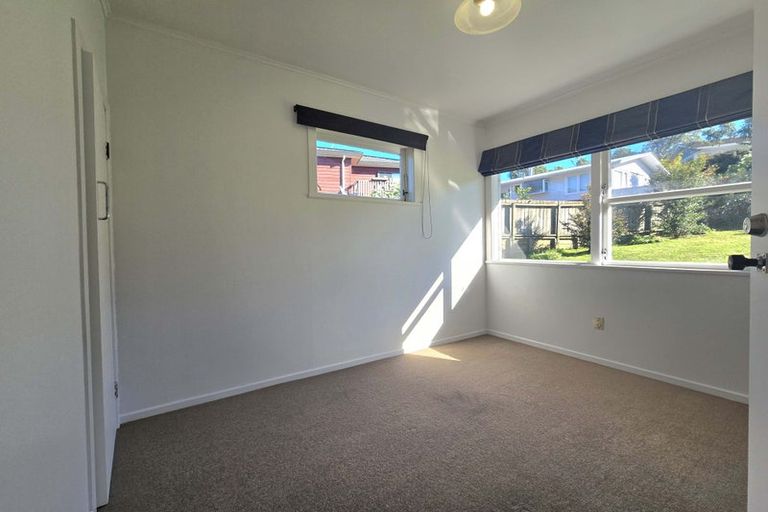 Photo of property in 16 Blenheim Street, Glenfield, Auckland, 0629