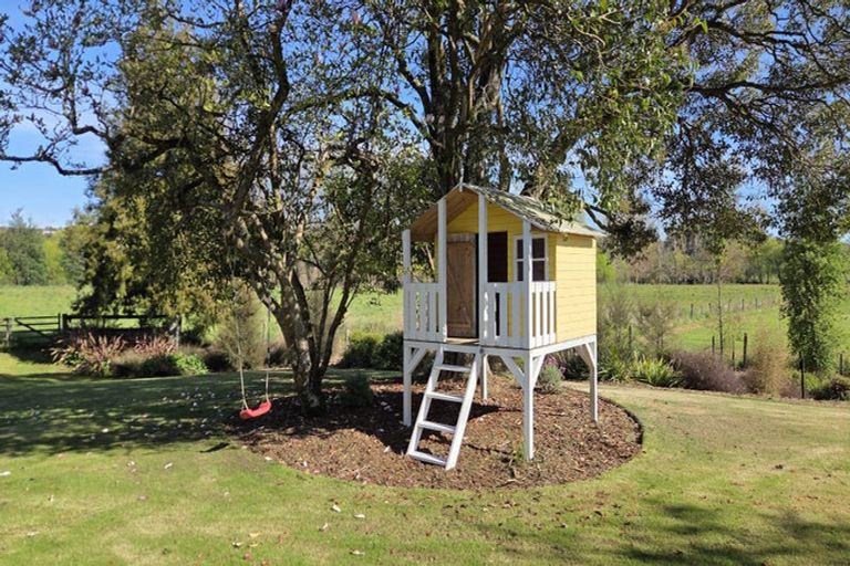 Photo of property in 34 Supplejack Vly Road, Upper Moutere, 7173