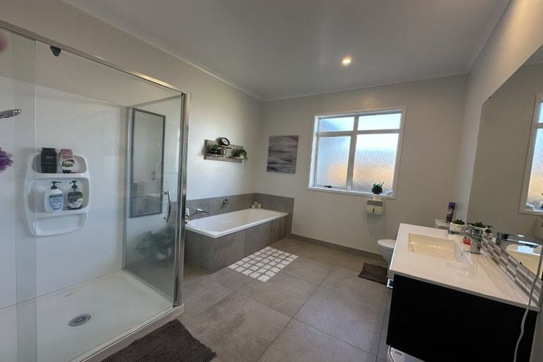 Photo of property in 13 Ara Kakara Avenue, Huapai, Kumeu, 0810
