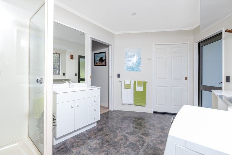 Photo of property in 24 Palm Parade, Riversdale Beach, Masterton, 5872