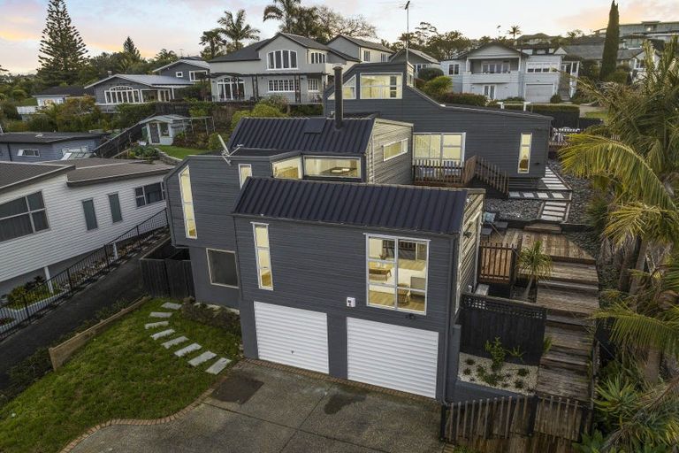 Photo of property in 3a Pah Road, Cockle Bay, Auckland, 2014