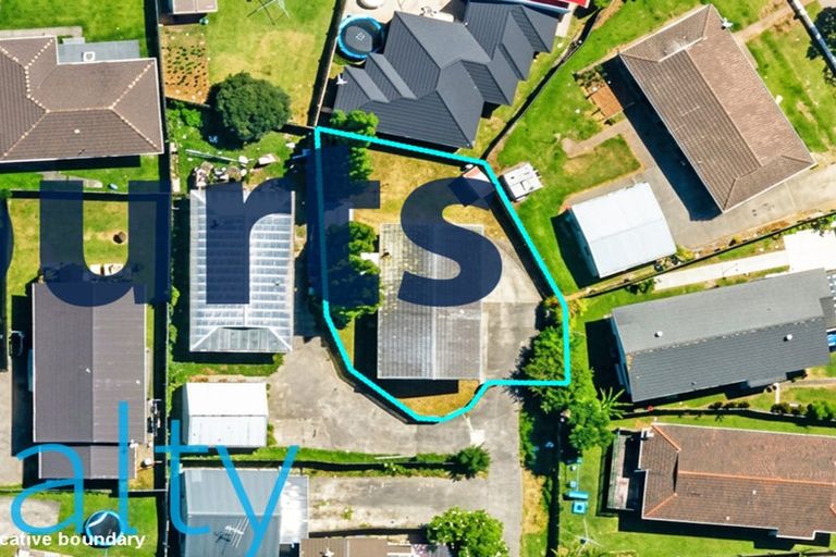 Photo of property in 1/17 Secretariat Place, Randwick Park, Auckland, 2105