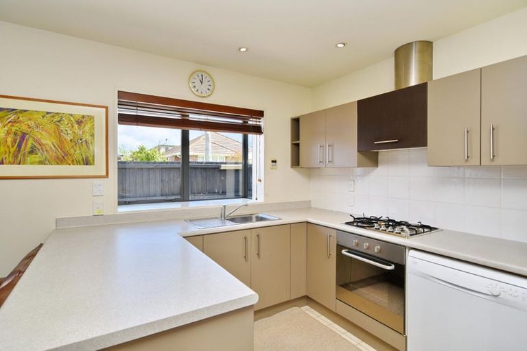 Photo of property in 26c Sawyers Arms Road, Northcote, Christchurch, 8052