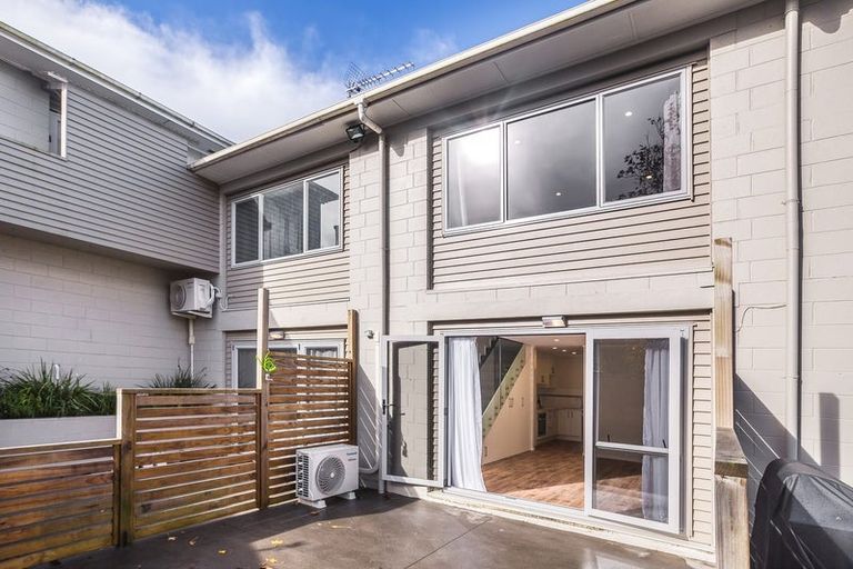 Photo of property in 4/14 Waipa Street, Birkenhead, Auckland, 0626