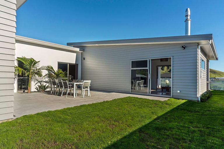 Photo of property in 46 Hamilton Drive, Wainui, Gisborne, 4010
