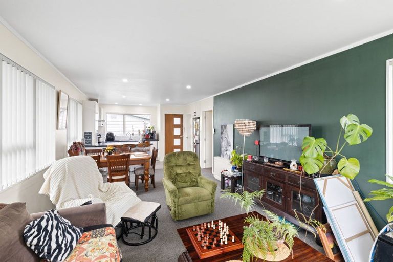 Photo of property in 3 Veronica Place, Bell Block, New Plymouth, 4312