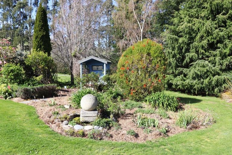 Photo of property in 15 Springhill Road, Cormacks, Oamaru, 9495